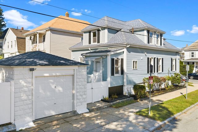 82 Princeton St, New Bedford, MA 02745