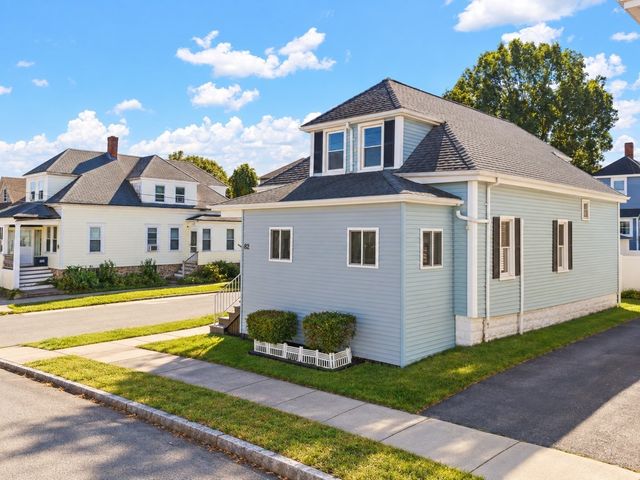 82 Princeton St, New Bedford, MA 02745