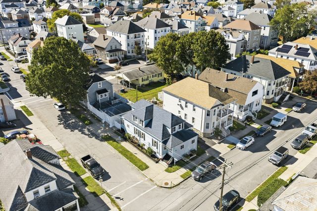 82 Princeton St, New Bedford, MA 02745
