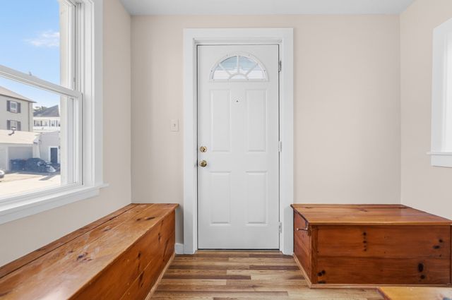 82 Princeton St, New Bedford, MA 02745