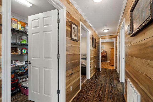 18 E Lakeview Dr., Columbia, MS 39429