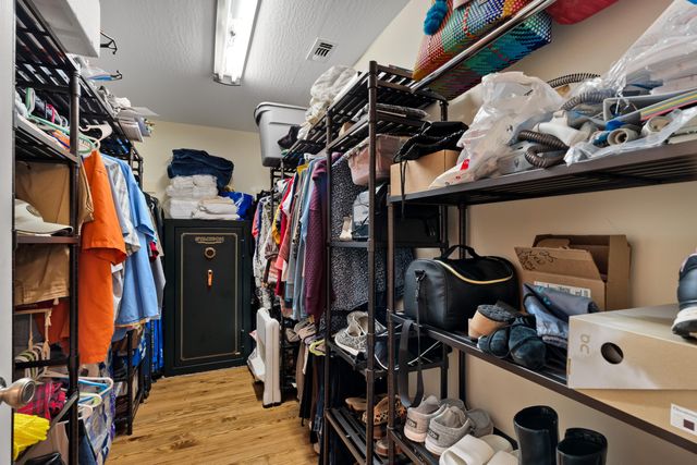 18 E Lakeview Dr., Columbia, MS 39429