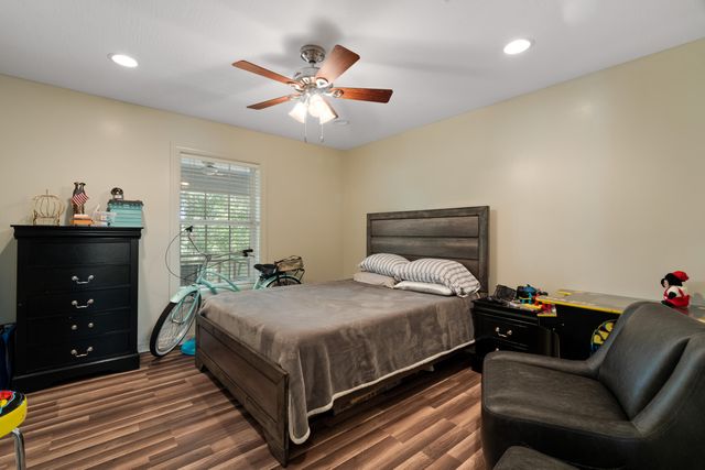 18 E Lakeview Dr., Columbia, MS 39429