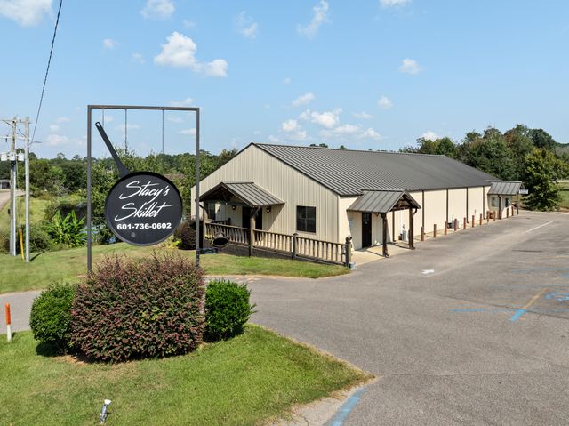 18 E Lakeview Dr., Columbia, MS 39429