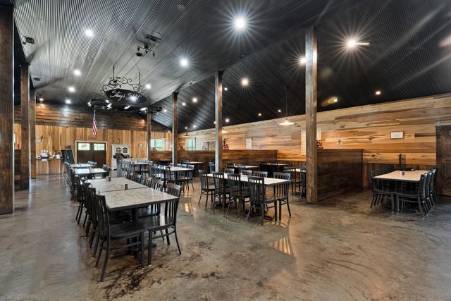 18 E Lakeview Dr., Columbia, MS 39429