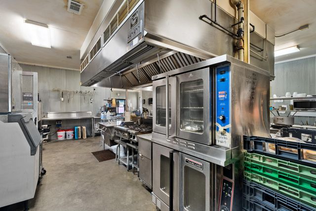 18 E Lakeview Dr., Columbia, MS 39429