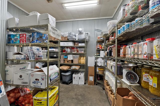 18 E Lakeview Dr., Columbia, MS 39429