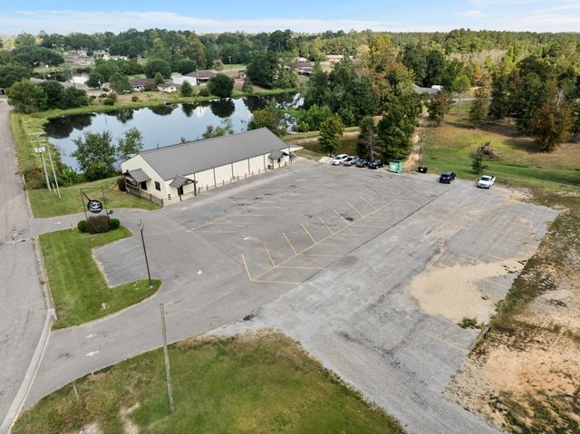 18 E Lakeview Dr., Columbia, MS 39429