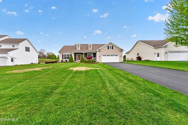 8 Addison Way, Clifton Park, NY 12148
