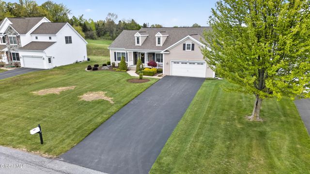 8 Addison Way, Clifton Park, NY 12148