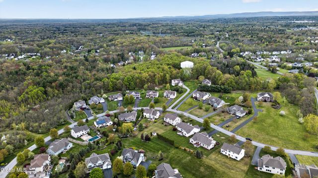 8 Addison Way, Clifton Park, NY 12148