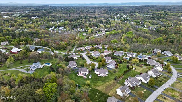 8 Addison Way, Clifton Park, NY 12148
