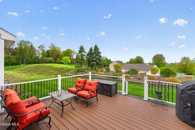 8 Addison Way, Clifton Park, NY 12148