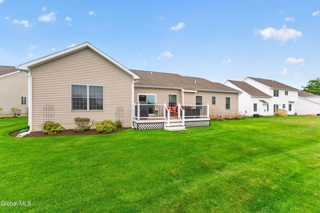 8 Addison Way, Clifton Park, NY 12148