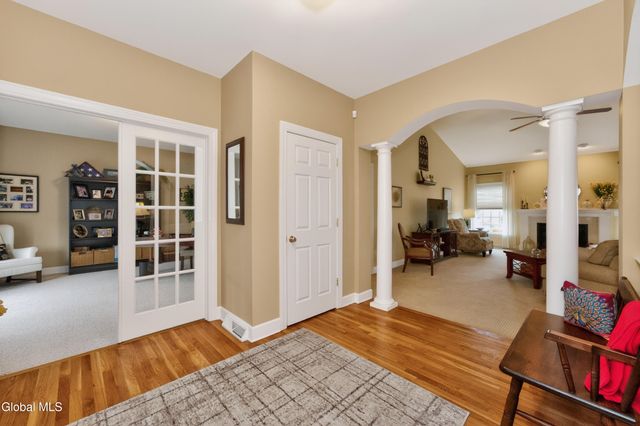 8 Addison Way, Clifton Park, NY 12148