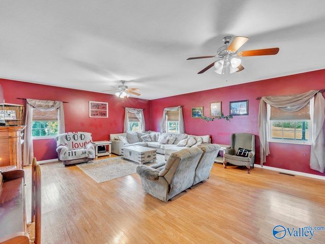 338 County Road 657, Rainsville, AL 35986