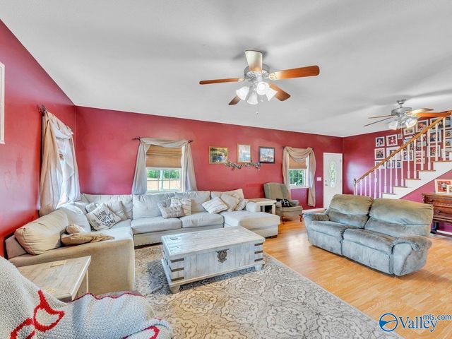 338 County Road 657, Rainsville, AL 35986