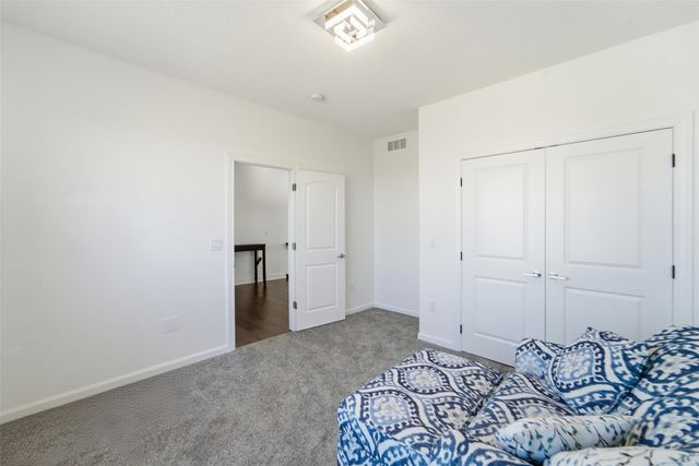 3359 Mckinley Avenue, Des Moines, IA 50321