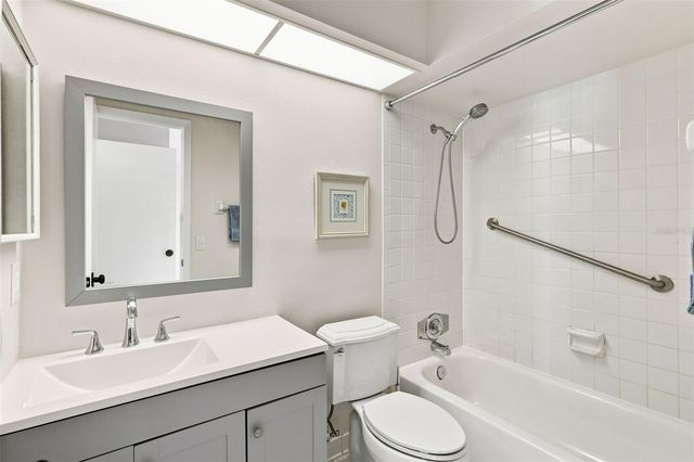 438 WINDMEADOWS STREET 438, Altamonte Springs, FL 32701