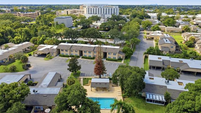 438 WINDMEADOWS STREET 438, Altamonte Springs, FL 32701