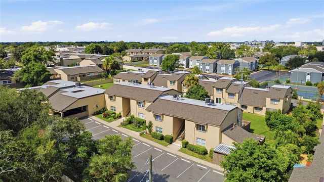 438 WINDMEADOWS STREET 438, Altamonte Springs, FL 32701