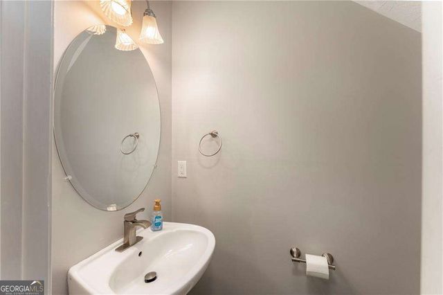 636 Spanish Oak Drive, Acworth, GA 30102