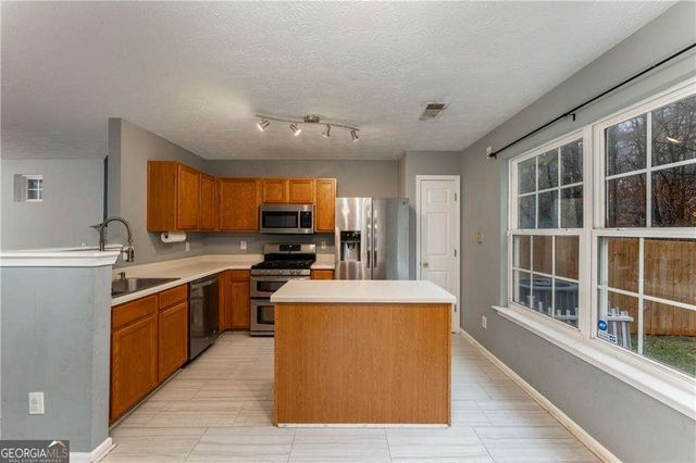 636 Spanish Oak Drive, Acworth, GA 30102