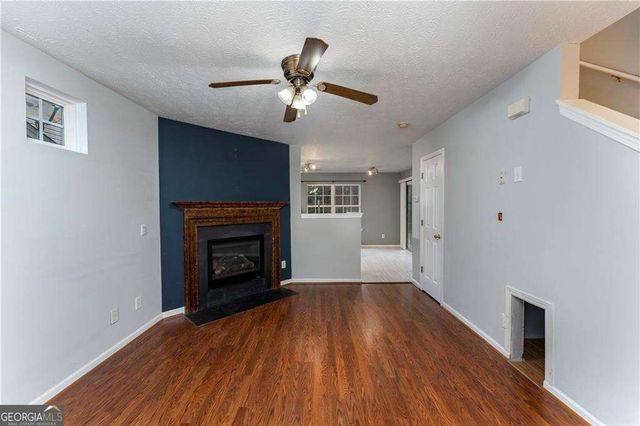 636 Spanish Oak Drive, Acworth, GA 30102