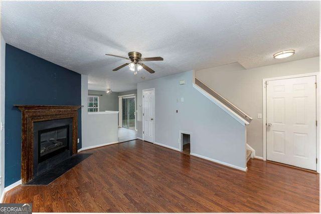 636 Spanish Oak Drive, Acworth, GA 30102