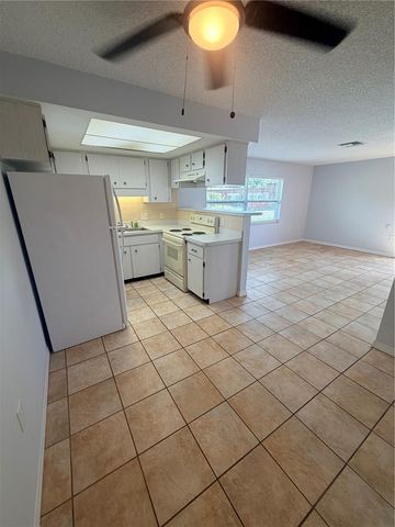 6050 CHESHAM DRIVE 5, New Port Richey, FL 34653