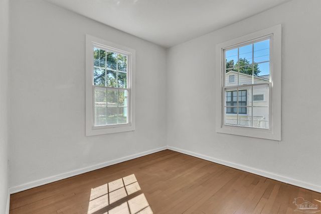 811 W Jordan St, Pensacola, FL 32501