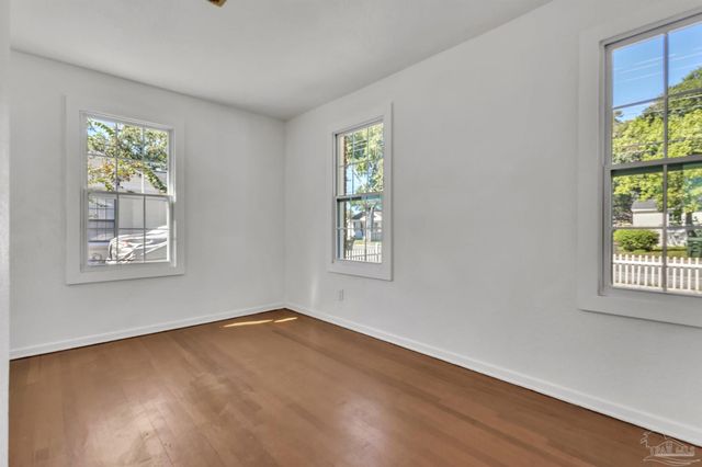 811 W Jordan St, Pensacola, FL 32501