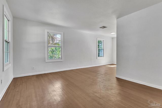 811 W Jordan St, Pensacola, FL 32501