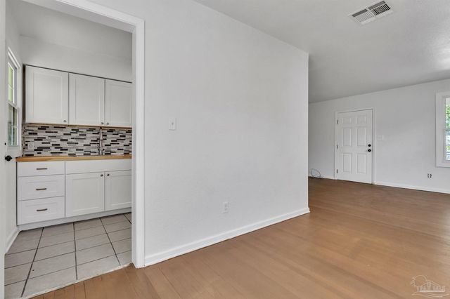 811 W Jordan St, Pensacola, FL 32501