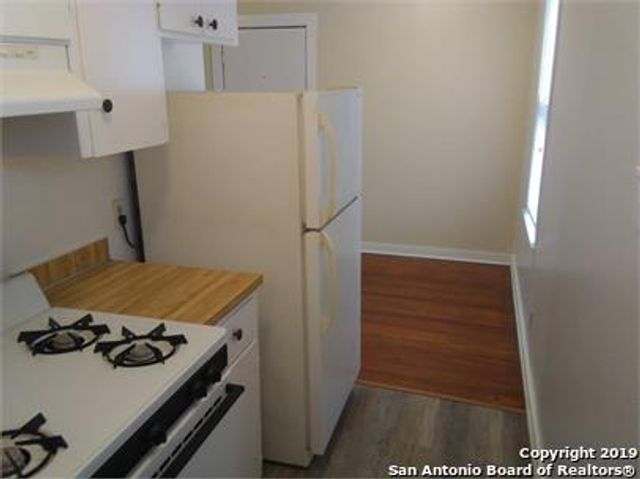 221 W Magnolia Ave Unit 4, San Antonio, TX 78212