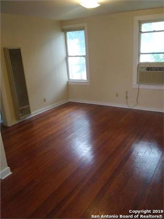 221 W Magnolia Ave Unit 4, San Antonio, TX 78212