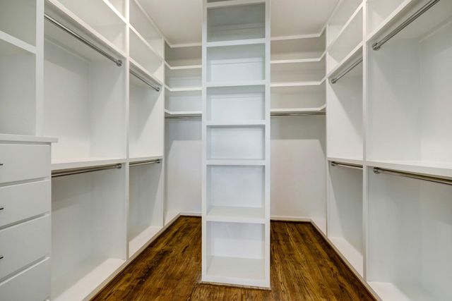 1007 E 28th Street, Houston, TX 77009