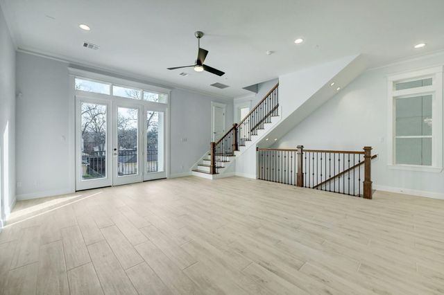 1007 E 28th Street, Houston, TX 77009