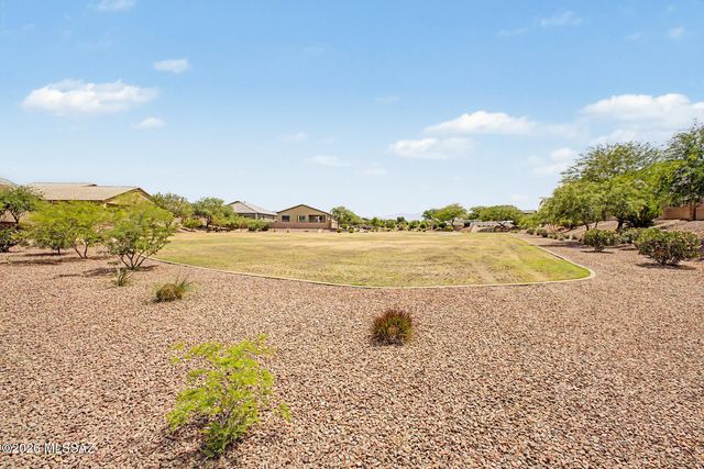 10847 W Sarabella Drive, Marana, AZ 85653