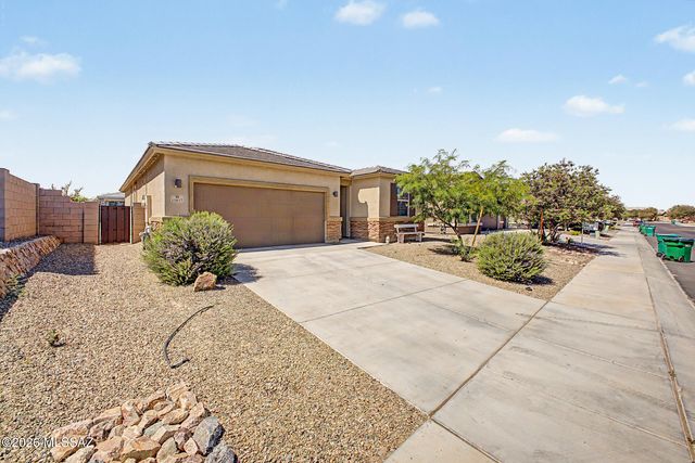 10847 W Sarabella Drive, Marana, AZ 85653