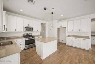 10847 W Sarabella Drive, Marana, AZ 85653