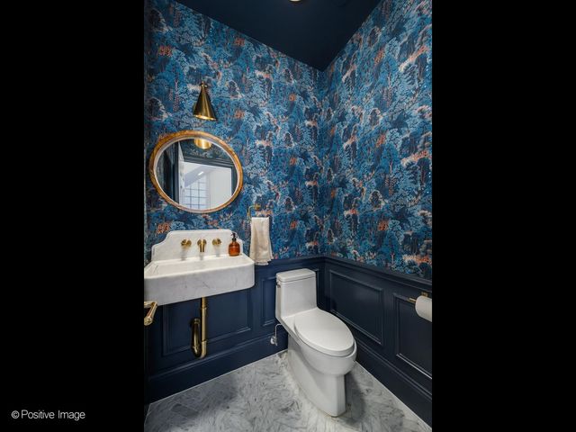 2227 W Medill Avenue, Chicago, IL 60647
