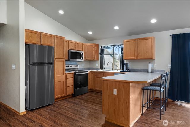 109 Blossom Lane, Elma, WA 98541