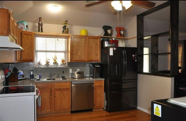 10740 Royal York Drive, Conroe, TX 77303