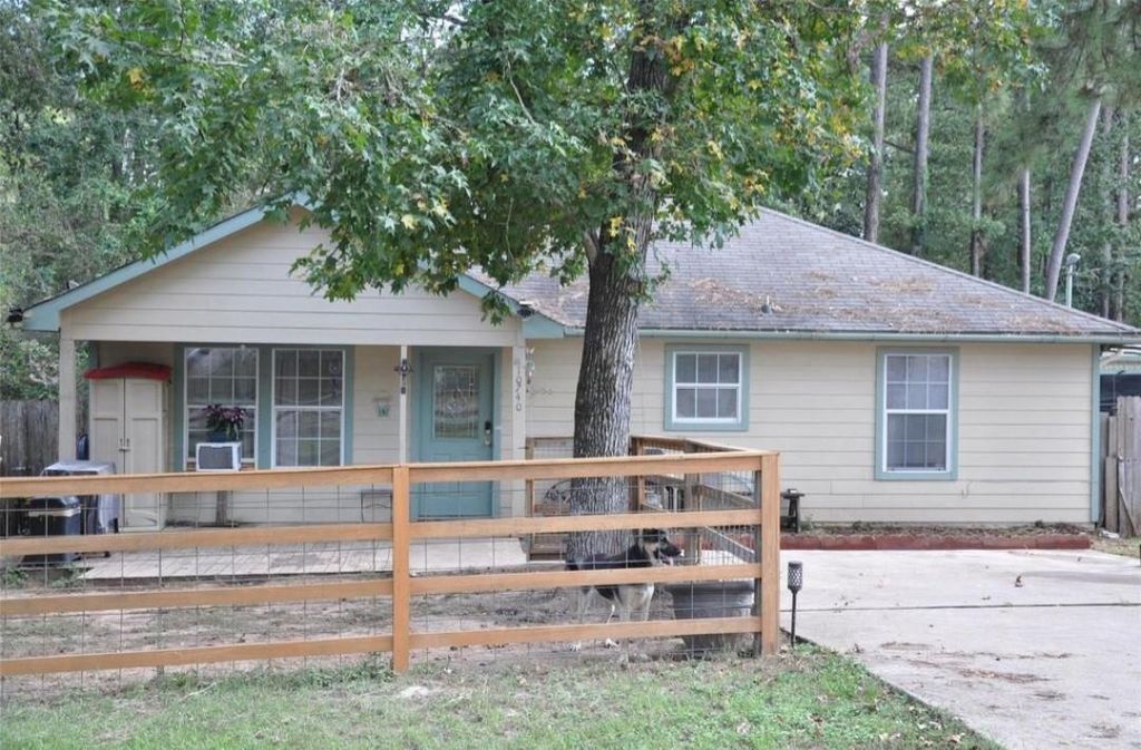 10740 Royal York Drive, Conroe, TX 77303