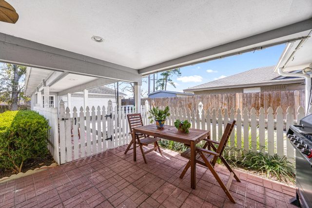 4819 Chantilly Lane, Houston, TX 77092