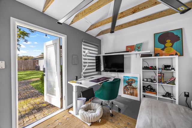 4819 Chantilly Lane, Houston, TX 77092