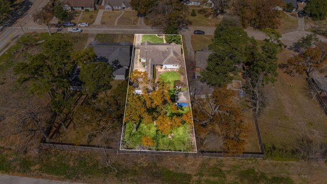 4819 Chantilly Lane, Houston, TX 77092