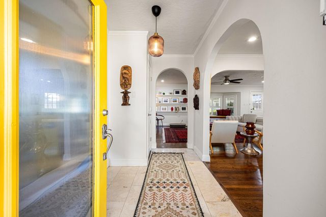 4819 Chantilly Lane, Houston, TX 77092