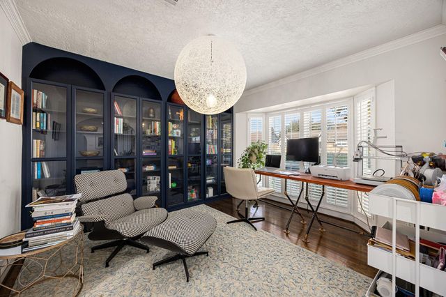 4819 Chantilly Lane, Houston, TX 77092